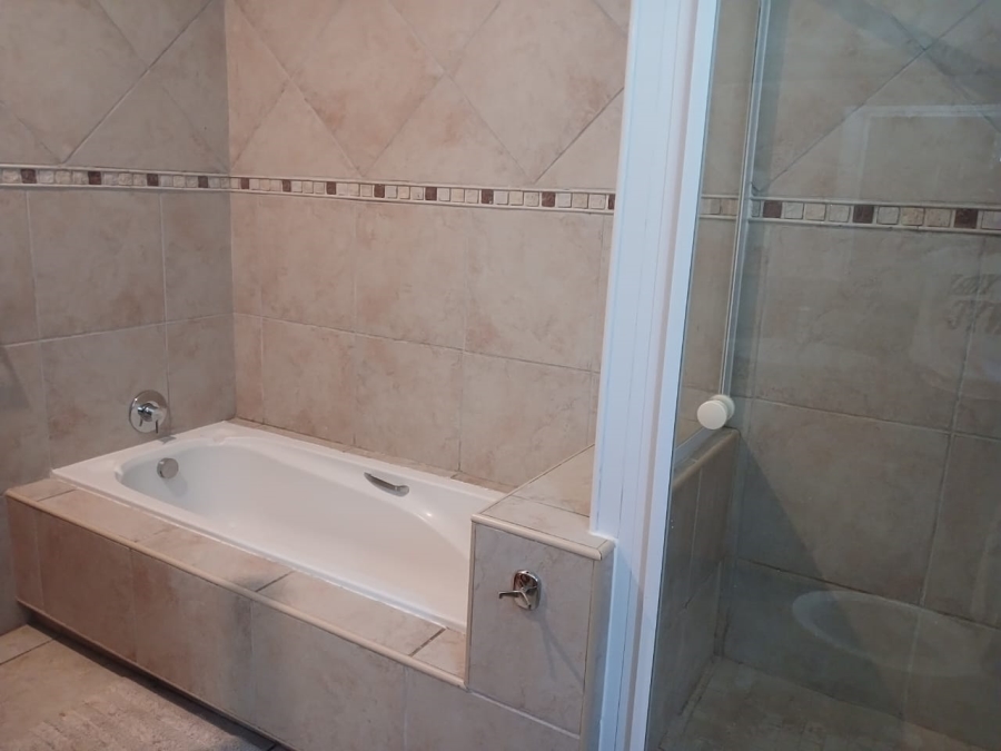 4 Bedroom Property for Sale in Kosmos North West